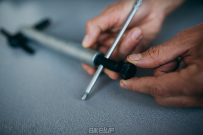 Инструмент для выравнивания крепления заднего переключателя