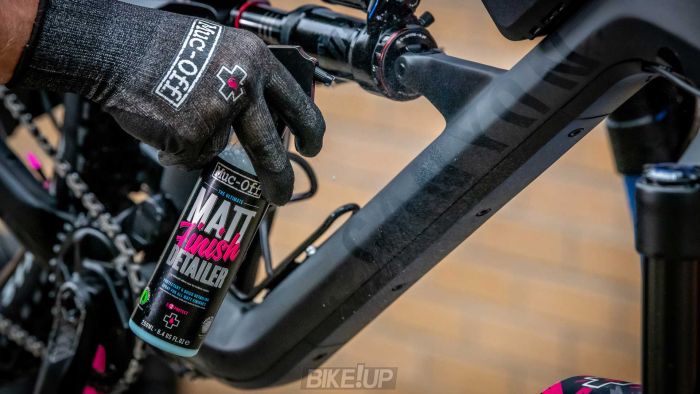 Захисний спрей - поліроль для матових поверхонь MUC-OFF Matt Finish Detailer 250ml