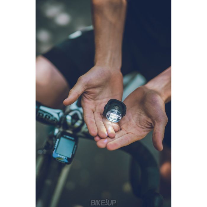 Переднє світло Lezyne FEMTO USB DRIVE FRONT Червоний 15 люменів Y13